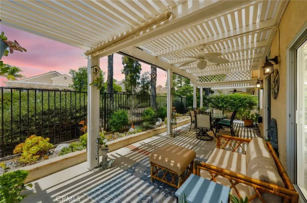Murrieta, CA 92562,23974 Via Astuto