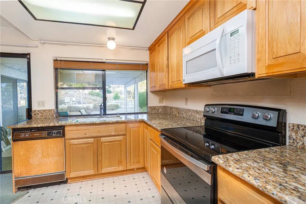 Jurupa Valley, CA 92509,5870 Winncliff Drive