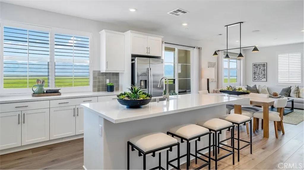 Ontario, CA 91762,2561 E Lincoln Paseo