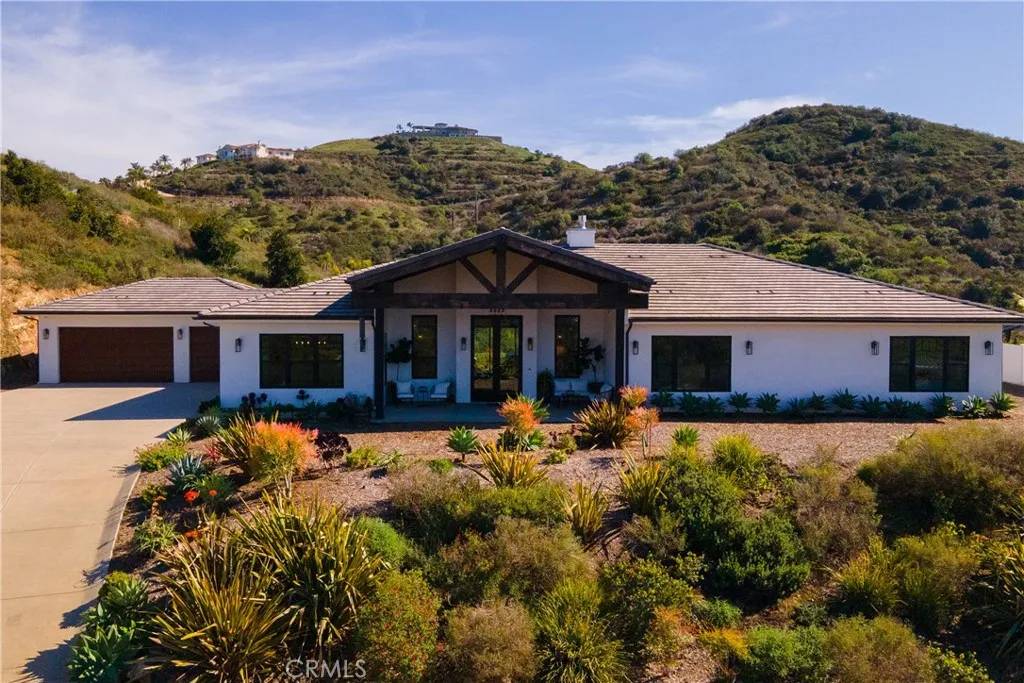 Vista, CA 92084,3325 Sagewood Hills Road