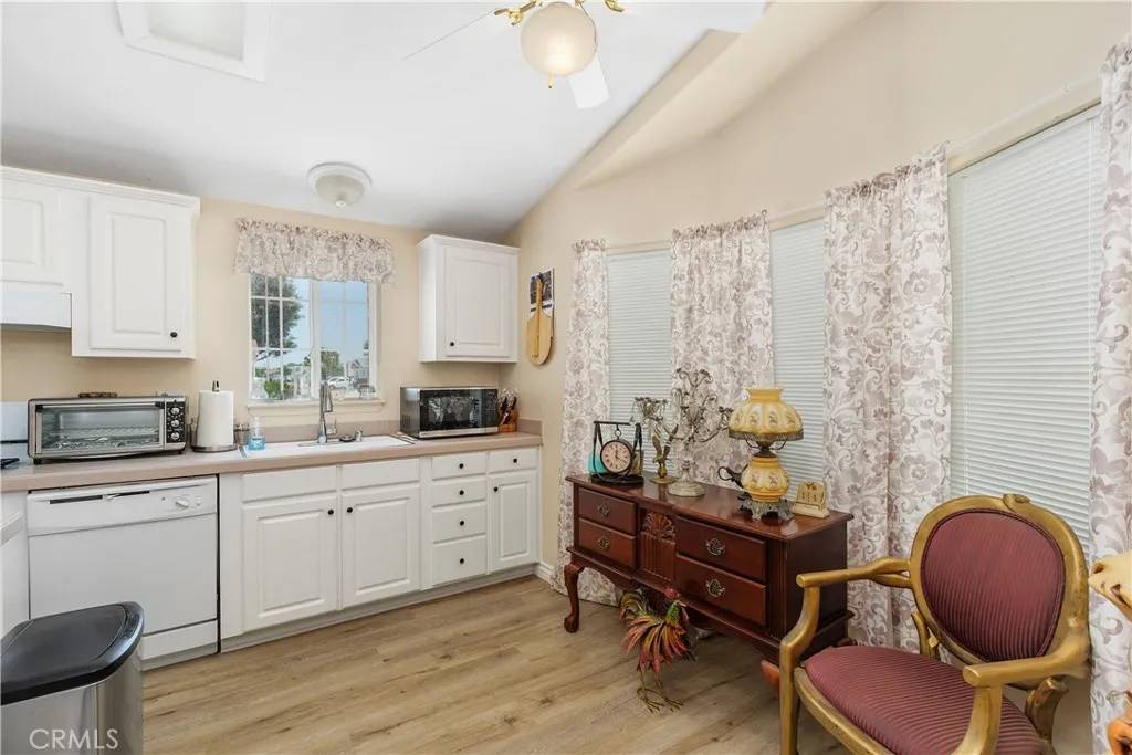 Menifee, CA 92586,27250 Murrieta #136