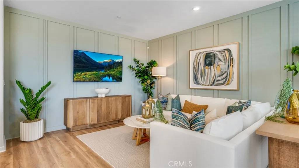 Ontario, CA 91762,2741 E Amberley Privado