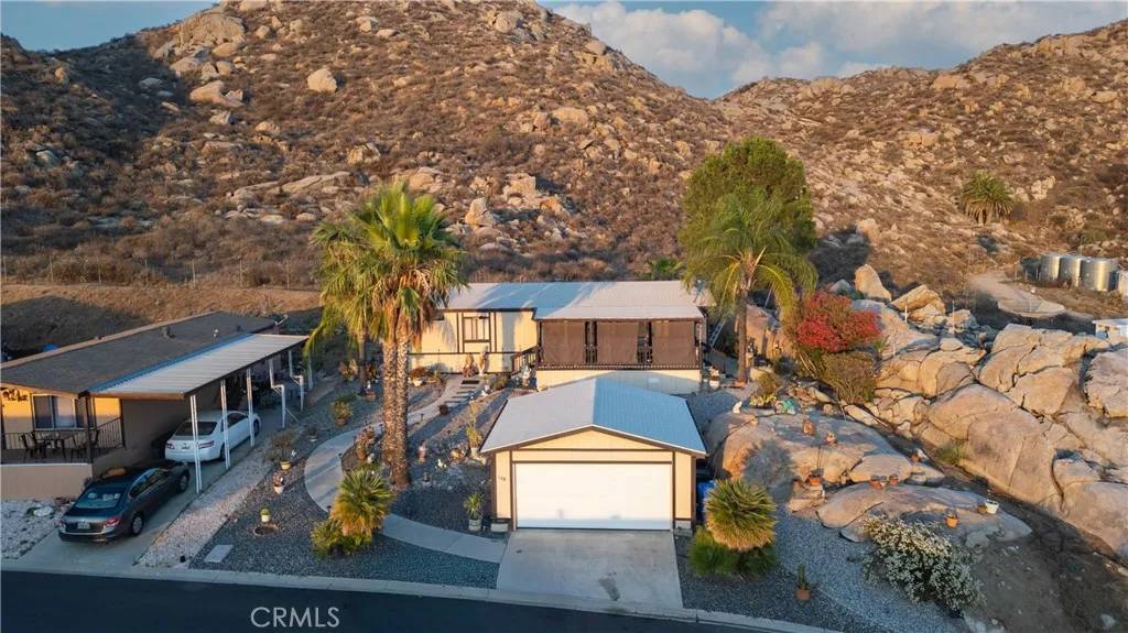 Hemet, CA 92543,1536 S State #233