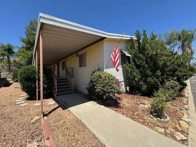 Menifee, CA 92586,27701 Murrieta #190