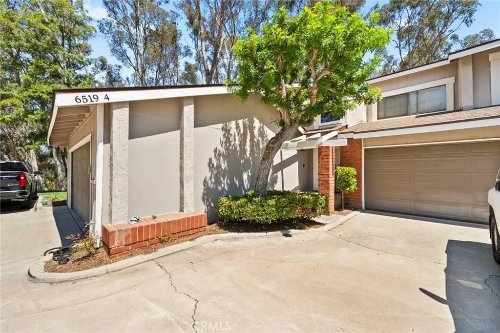 Anaheim Hills, CA 92807,6519 E Camino Vista #4