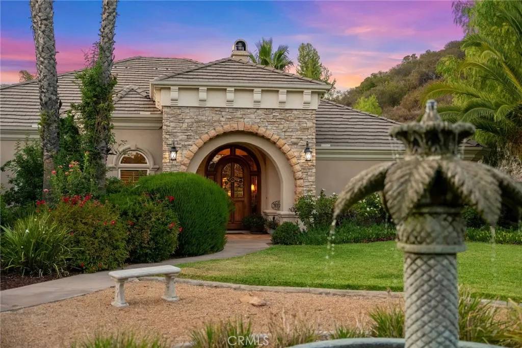 Murrieta, CA 92562,39898 Via Sereno