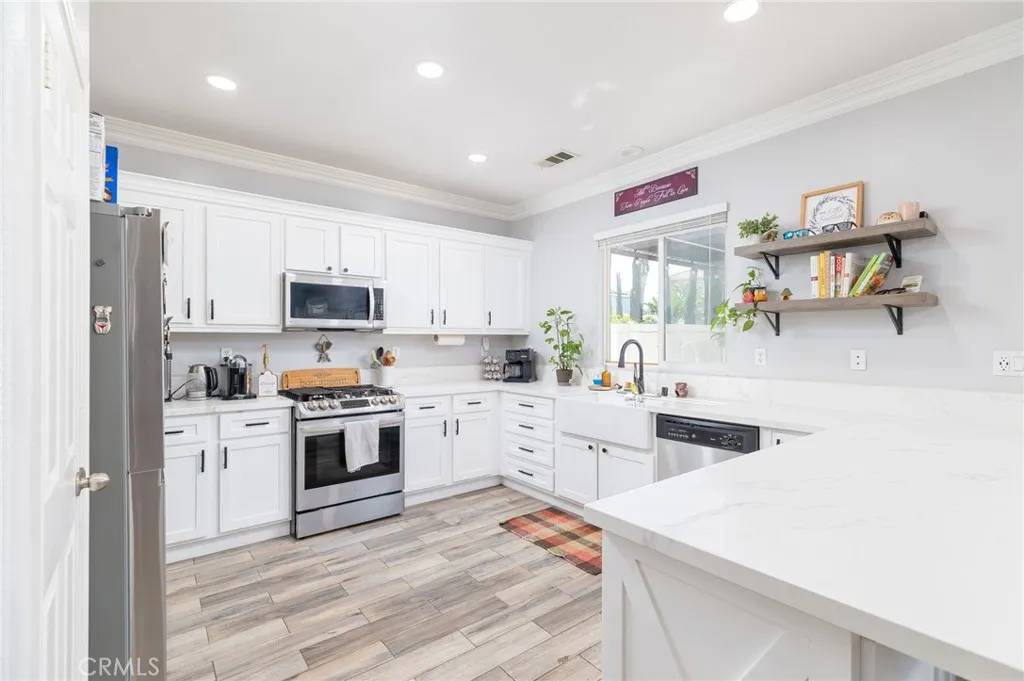San Jacinto, CA 92582,1626 Dragon Fly Circle