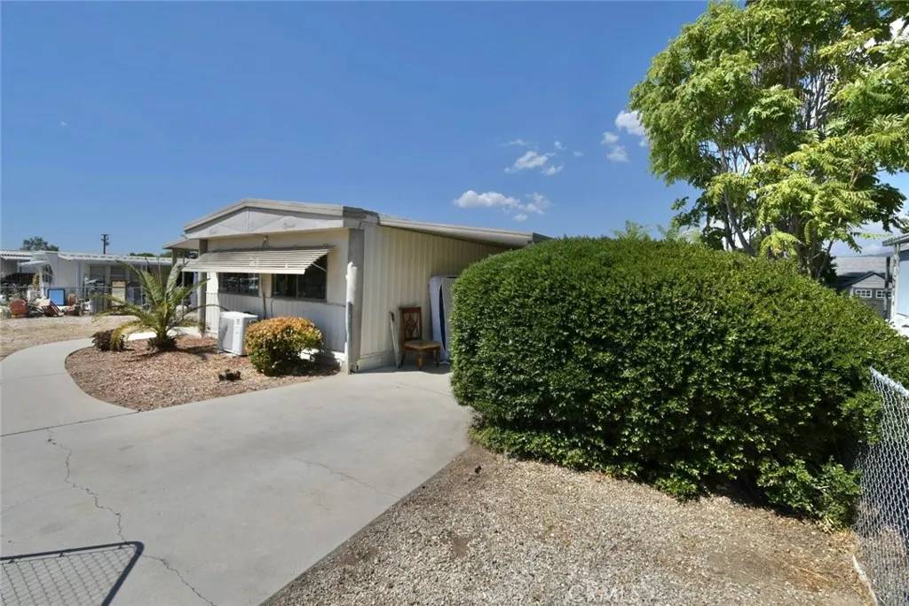 Hemet, CA 92544,44578 Harvey Way