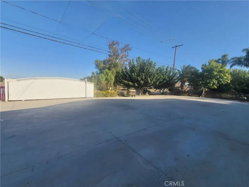 Perris, CA 92570,24895 Theda Street
