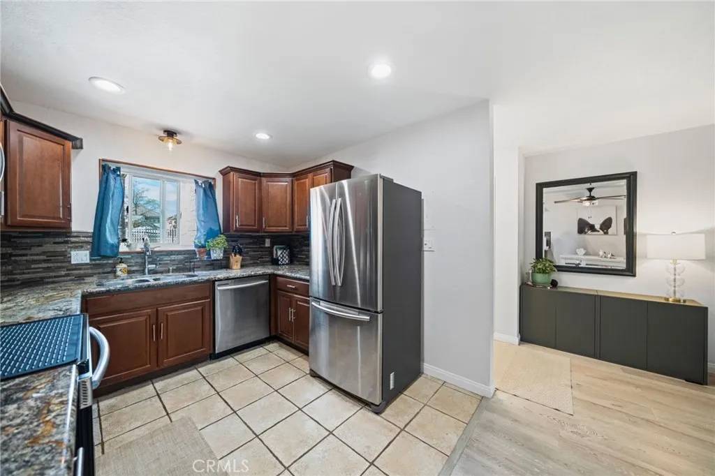 Escondido, CA 92025,1550 S Maple #8
