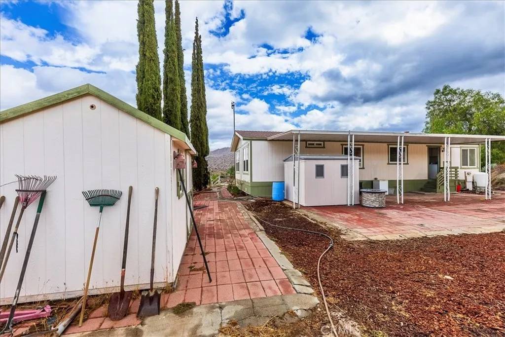 Aguanga, CA 92536,47480 Camero road