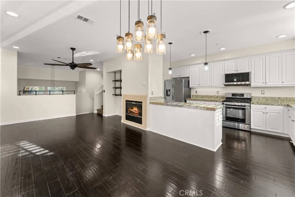 Murrieta, CA 92563,33650 Willow Haven #102