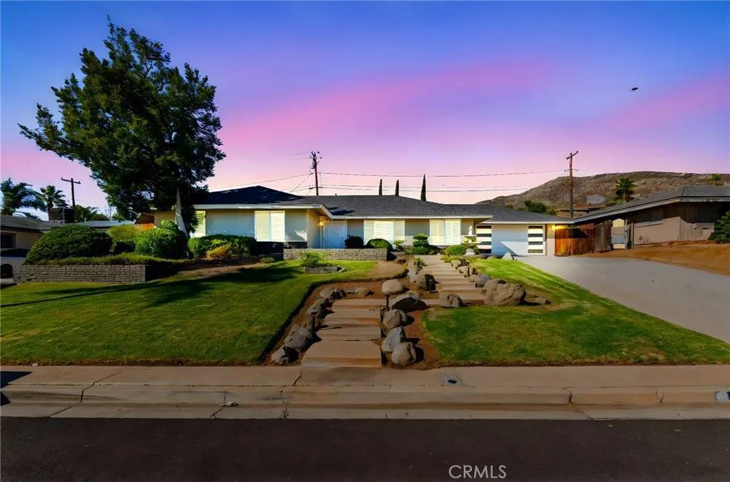 Moreno Valley, CA 92557,25228 Jaclyn