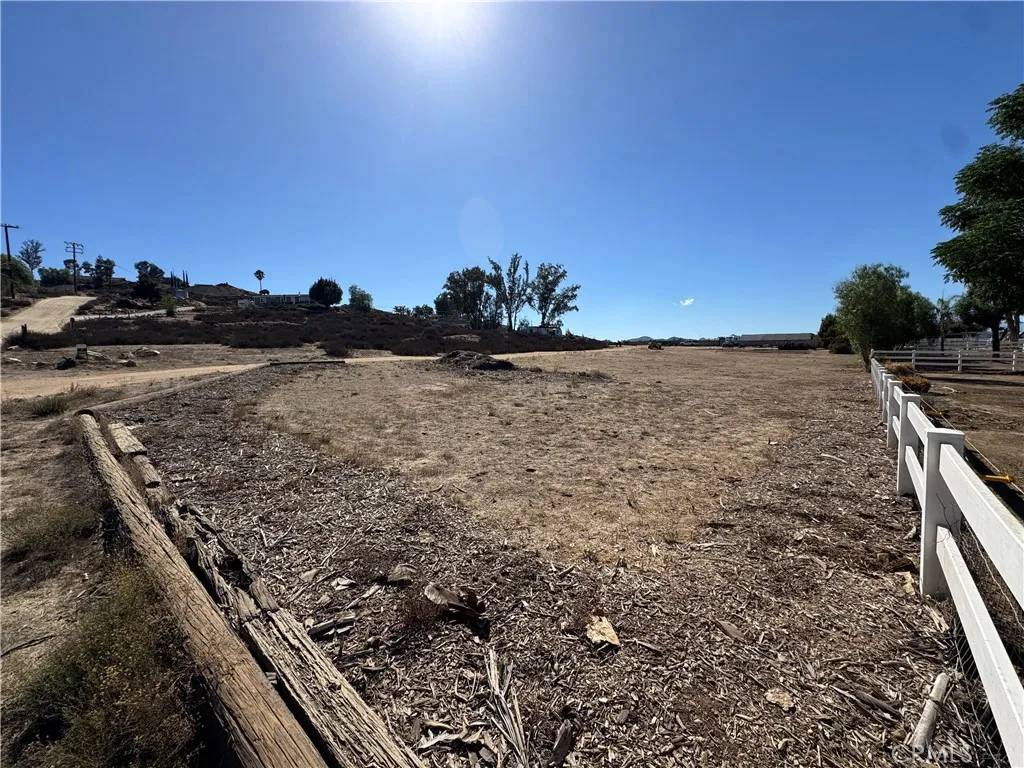 Menifee, CA 92584,31775 Country Haven