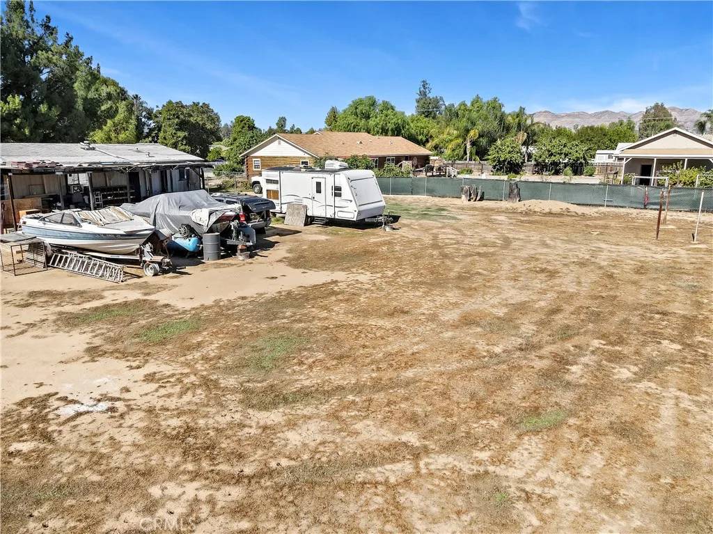 Wildomar, CA 92595,32802 Sheila