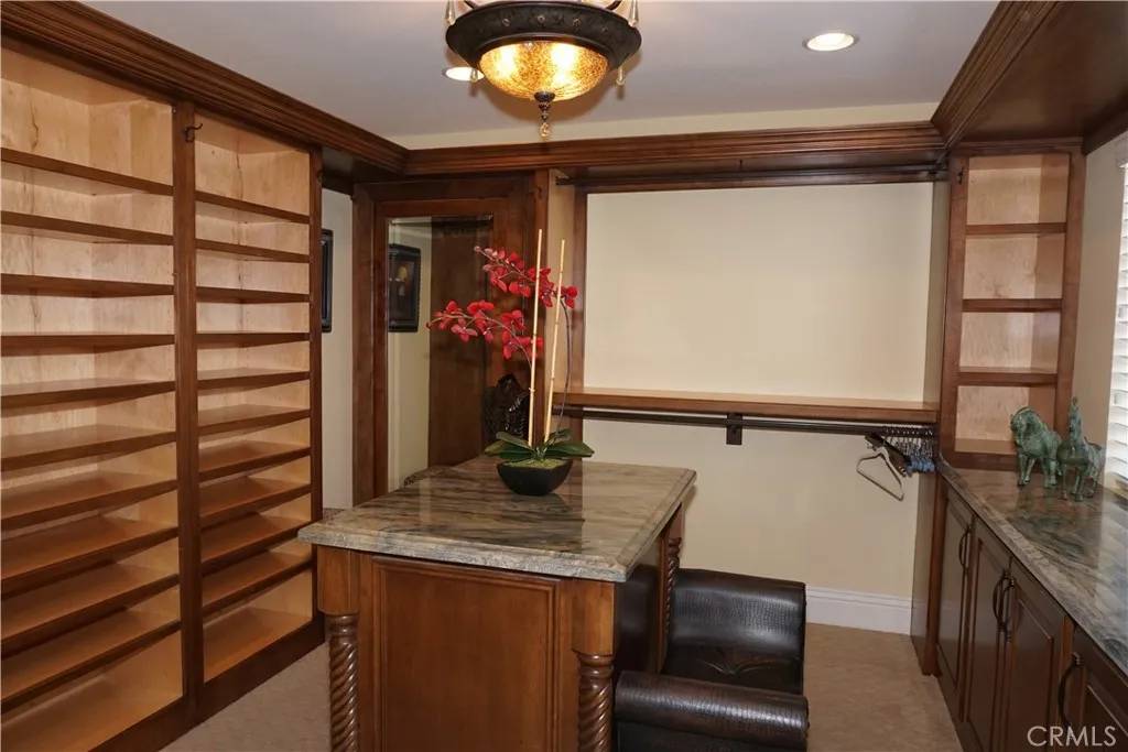 Lake Elsinore, CA 92532,37 Corte Madera