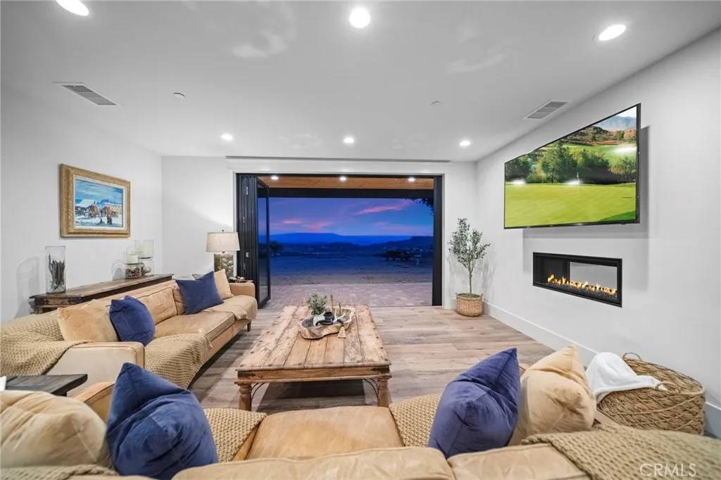 Murrieta, CA 92562,41950 Hacienda Dr