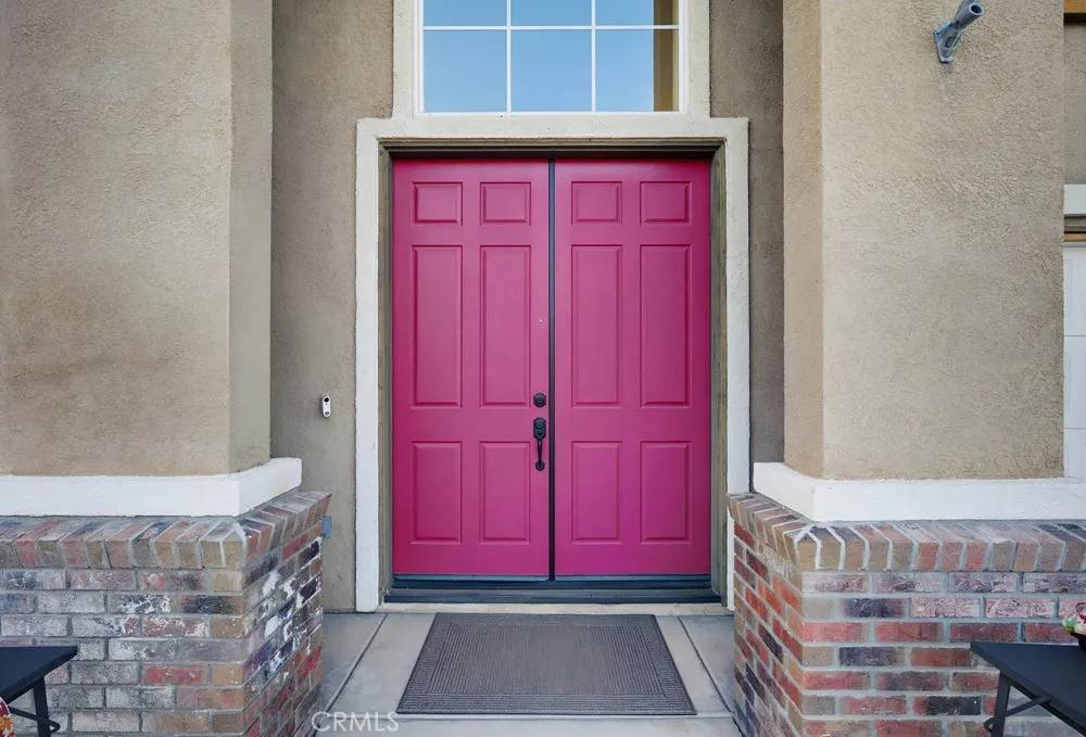 Murrieta, CA 92563,38117 Padaro