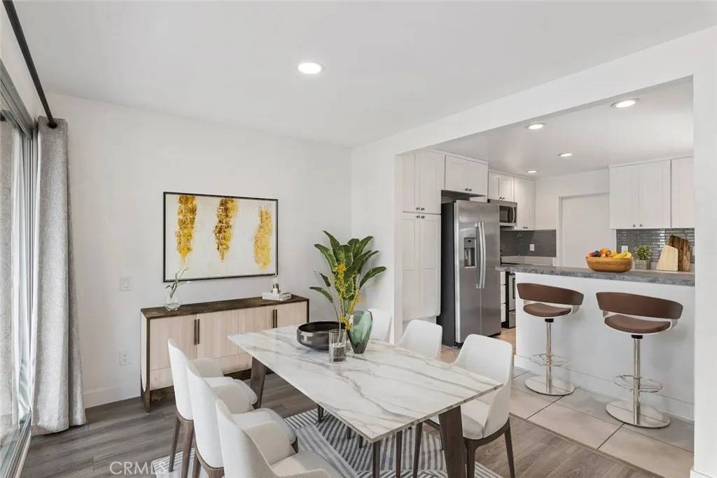 San Diego, CA 92111,6273 Caminito Juanico