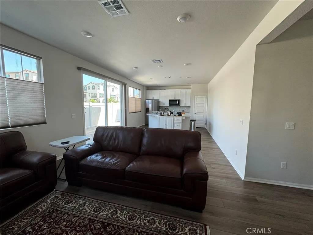 Temecula, CA 92591,40247 Birchfield