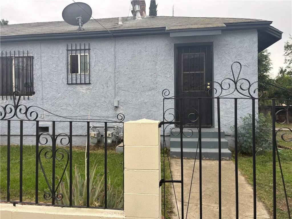 Riverside, CA 92507,3850 Dwight