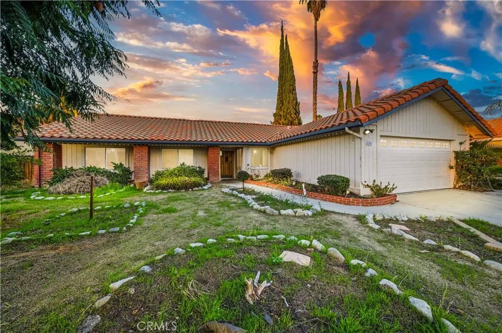 Hemet, CA 92544,42290 Mayberry Avenue