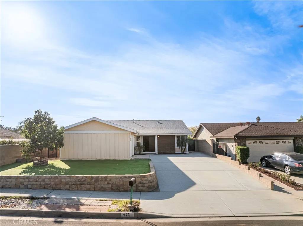 Ontario, CA 91762,423 Montezuma Street