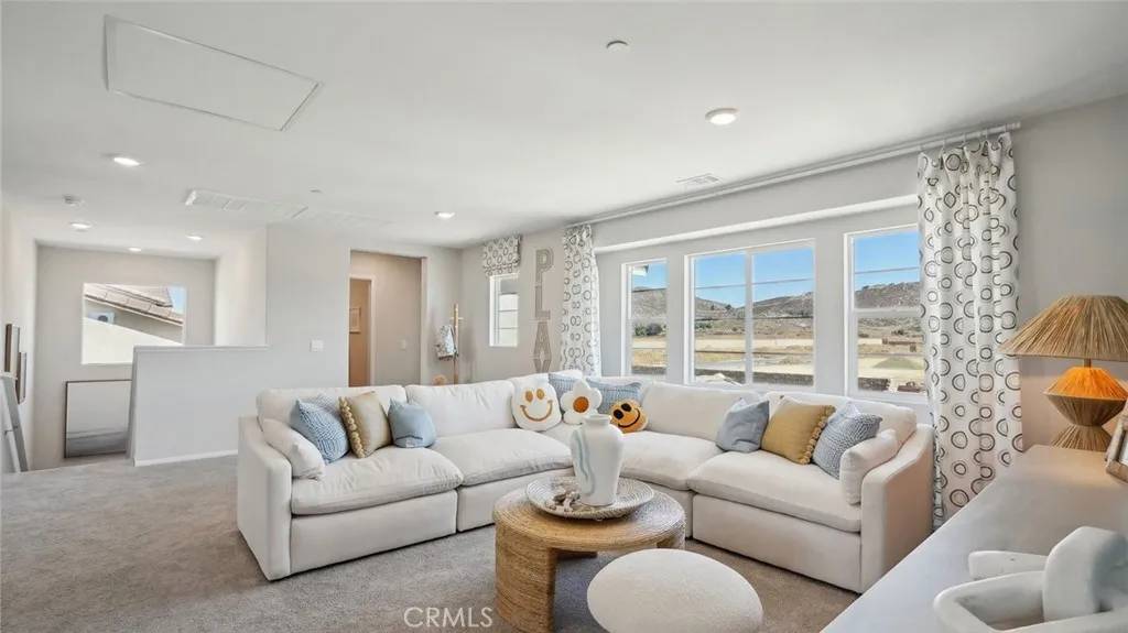 Winchester, CA 92596,31335 Water Oak Drive