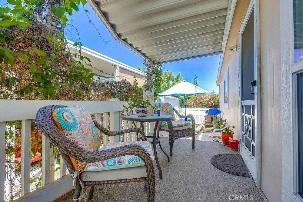 Anaheim Hills, CA 92807,5815 E La Palma #39