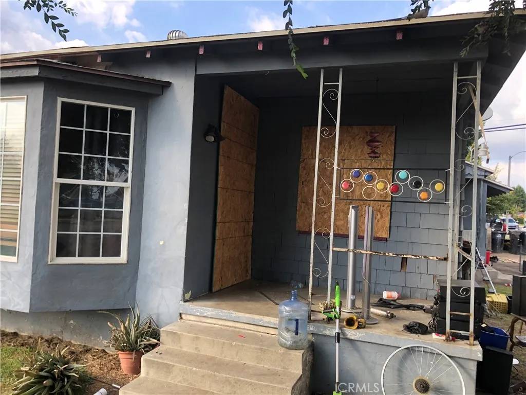 Pomona, CA 91766,1109 E Olive Street