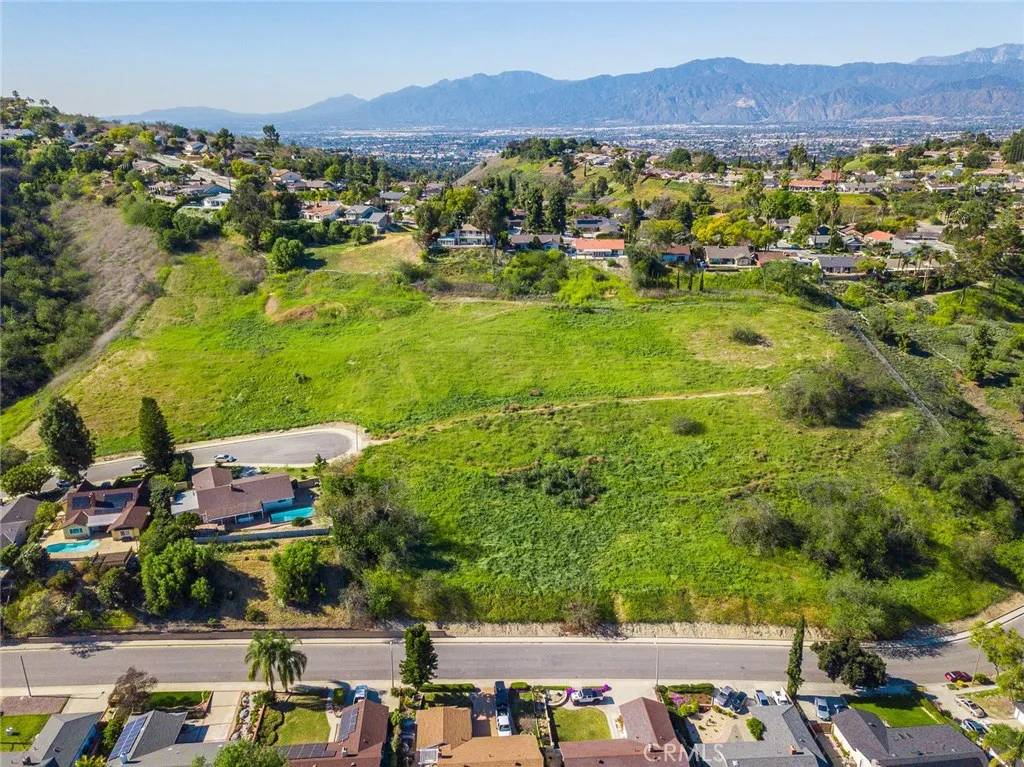 Walnut, CA 91789,18 Camelback