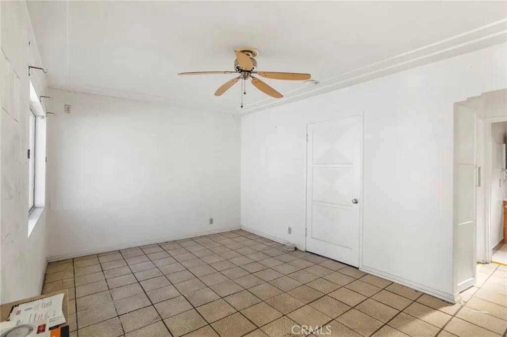 Los Angeles, CA 90039,4140 Edenhurst Avenue