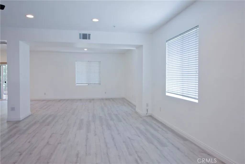 Fontana, CA 92336,6163 S Hills Way