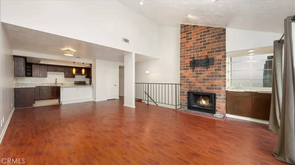 Monrovia, CA 91016,550 W Foothill Boulevard #C