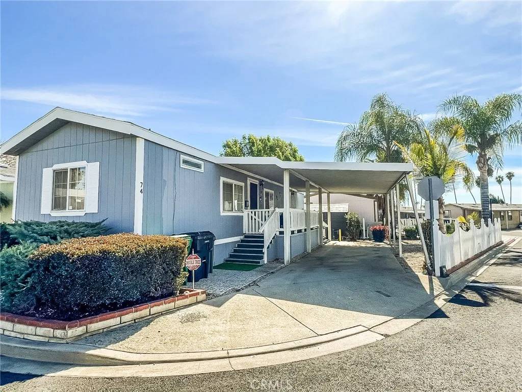 La Verne, CA 91750,2755 Arrow #74