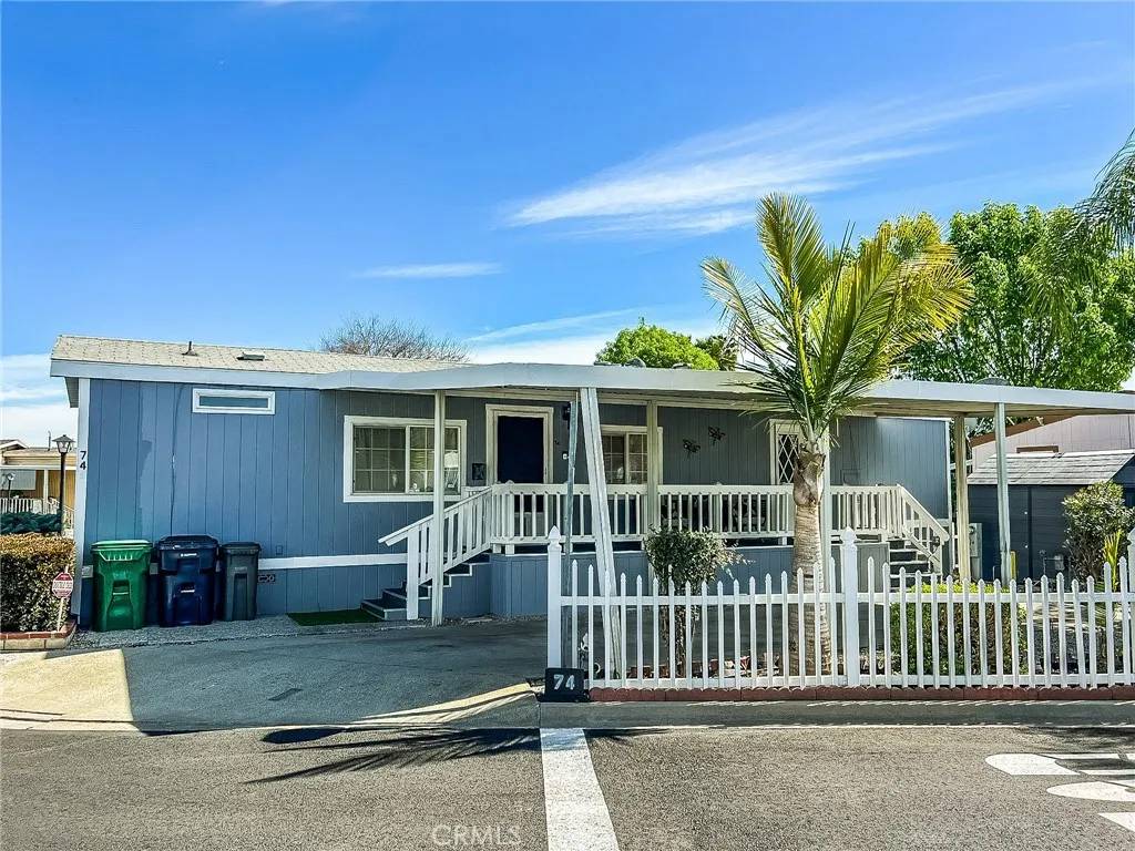 La Verne, CA 91750,2755 Arrow #74