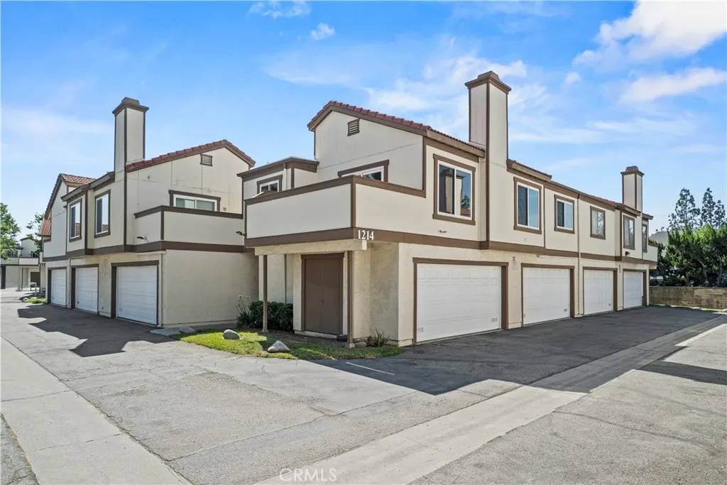Ontario, CA 91762,1214 Cypress Avenue South #F