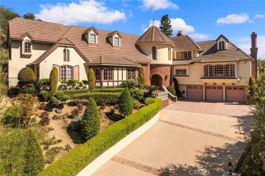 Diamond Bar, CA 91765,2668 Clear Creek Lane