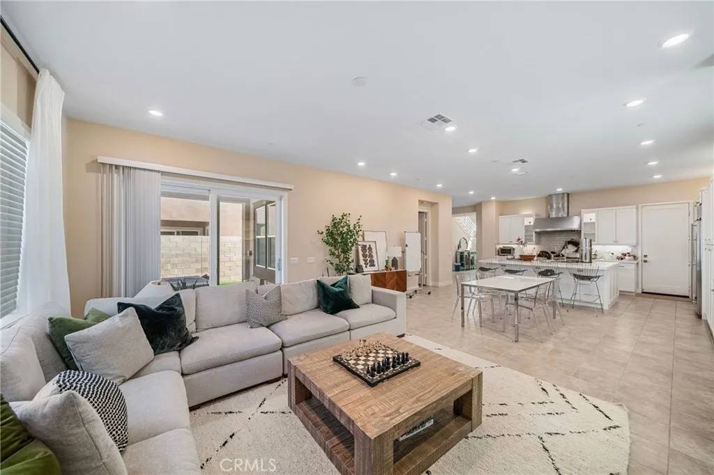 Irvine, CA 92880,81 Pelican Lane