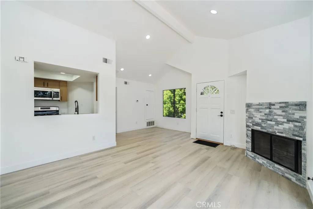 Downey, CA 90242,7314 Quill Drive #155