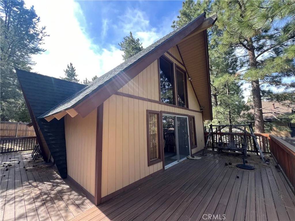 Big Bear City, CA 92314,1136 Eagle Mountain Drive