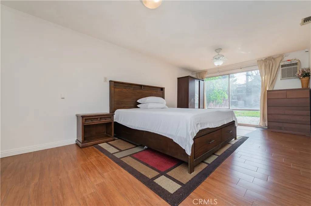 Covina, CA 91722,1104 N Fairvalley Avenue