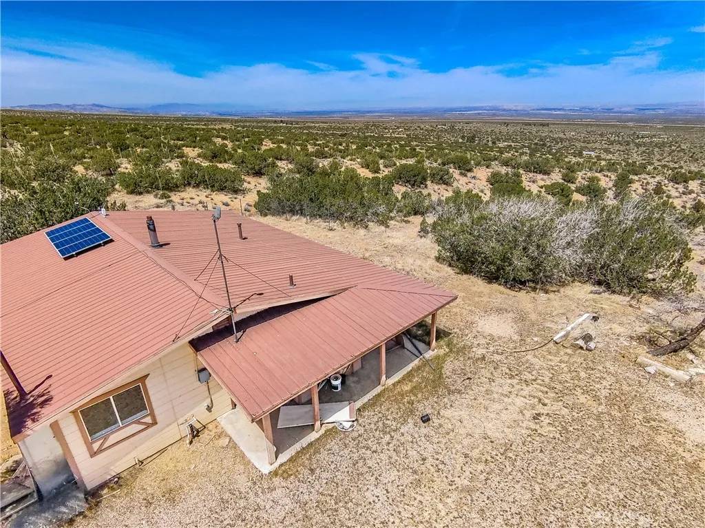 Llano, CA 93544,30711 212nd Street East