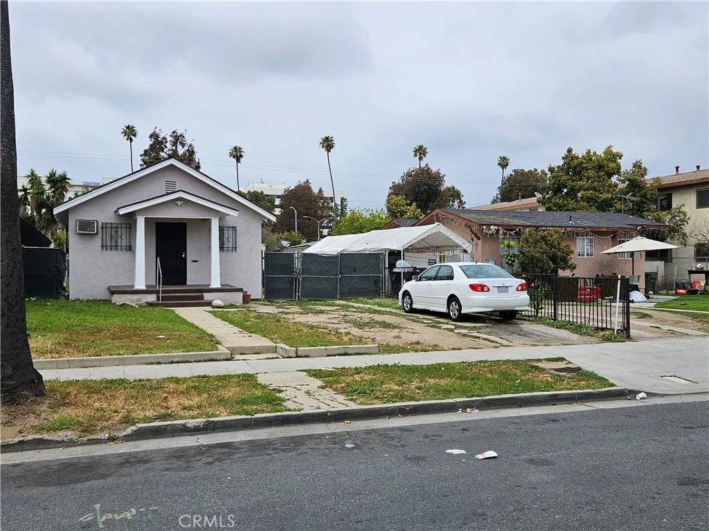 Inglewood, CA 90301,509 E 97th Street
