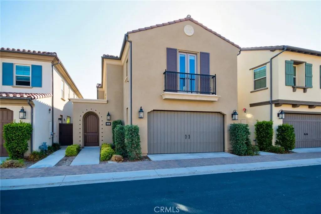 Irvine, CA 92618,223 Gaspar