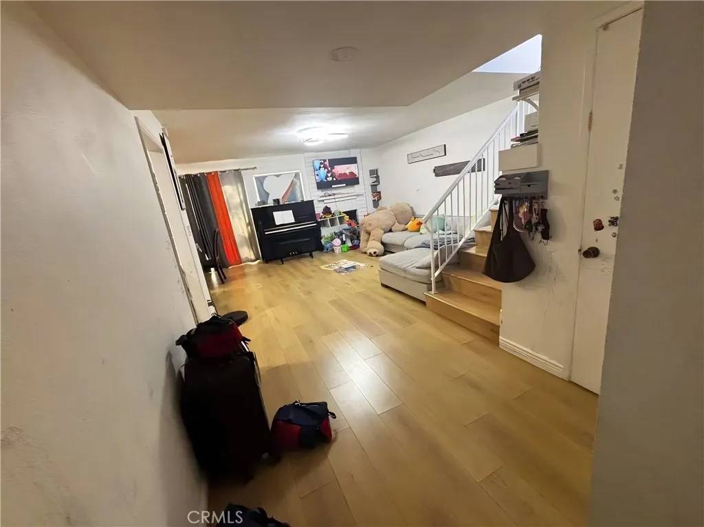 Ontario, CA 91762,863 S Mountain Avenue #22