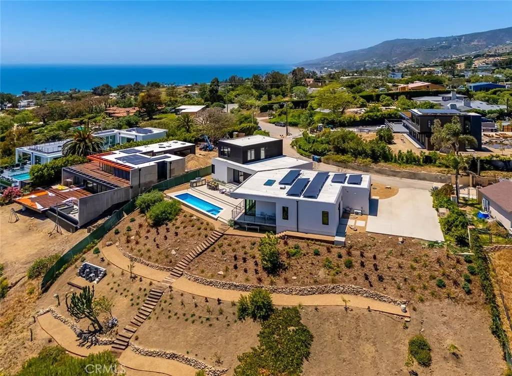 Malibu, CA 90265,5940 Filaree Heights Road