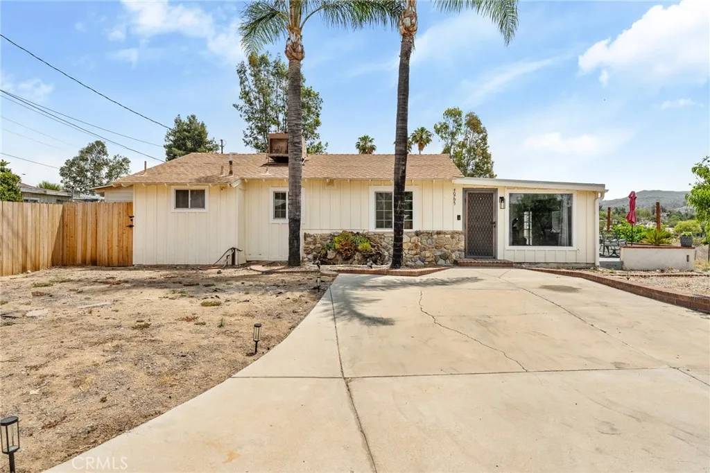Hemet, CA 92544,40795 Crest Drive