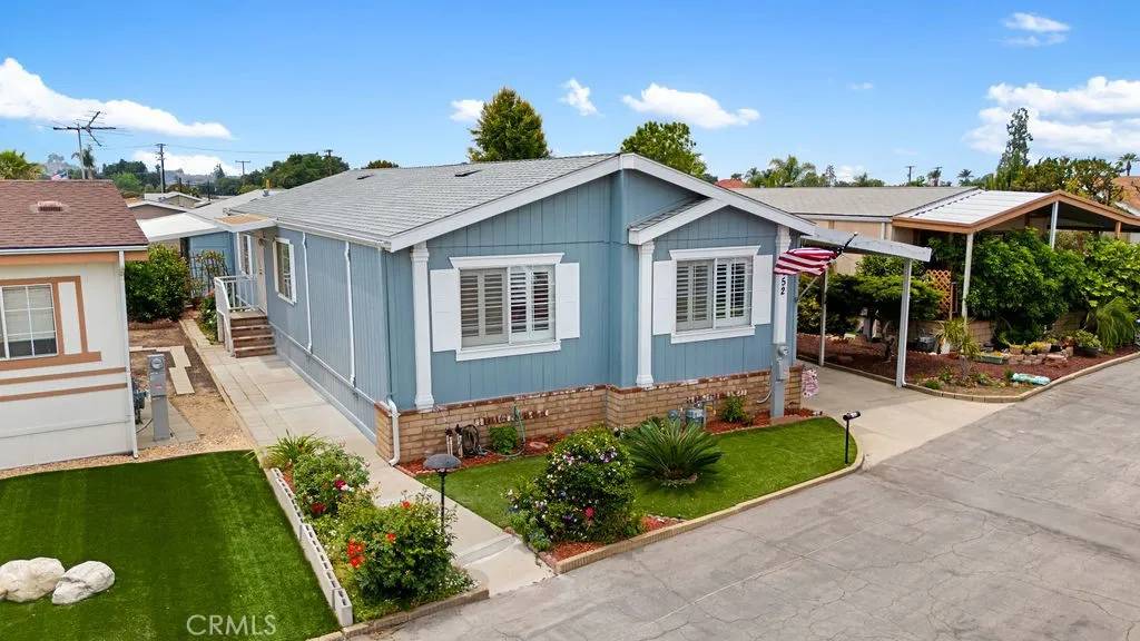 La Verne, CA 91750,3530 Damien #152