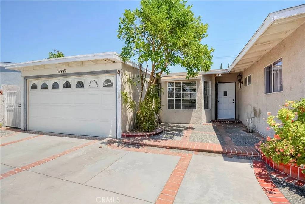 La Puente, CA 91744,16395 Bamboo Street